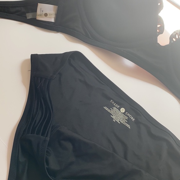 Embroidered bikini 👙 - Picture 3 of 3